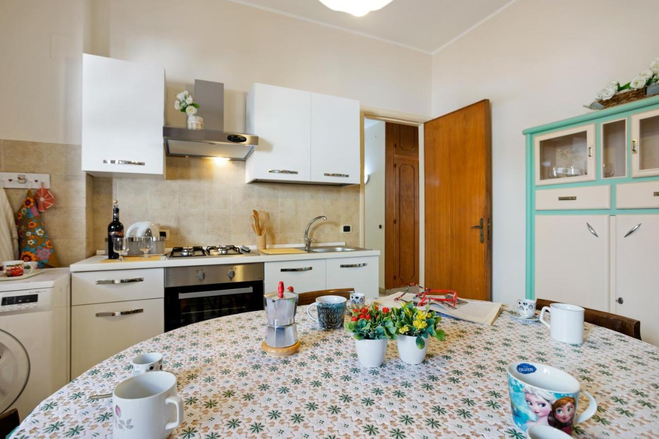 Tra Il Centro E Il Mare Apartment Con Terrazzo 아치카스텔로 외부 사진