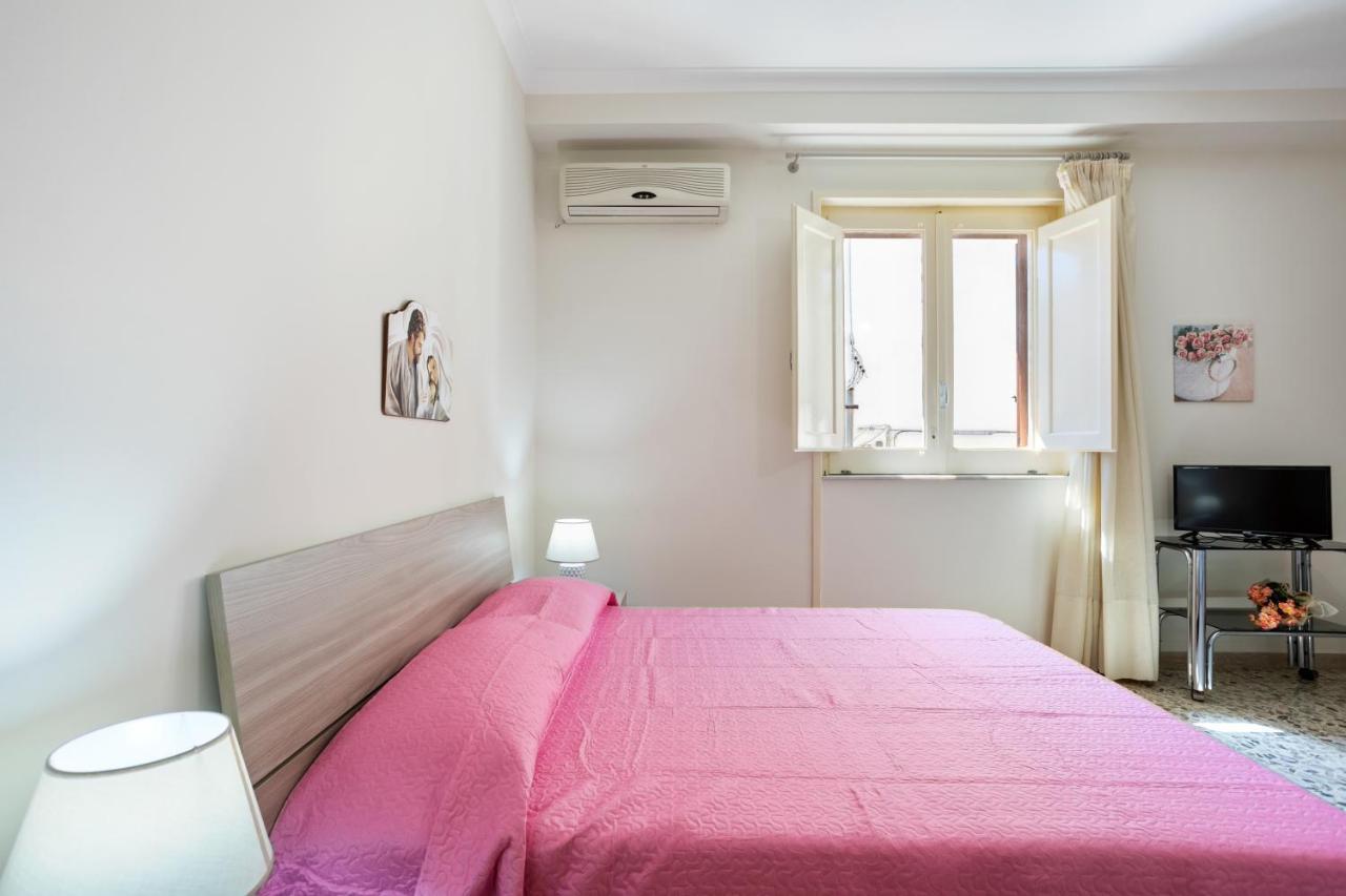 Tra Il Centro E Il Mare Apartment Con Terrazzo 아치카스텔로 외부 사진