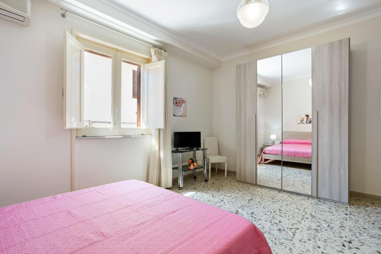 Tra Il Centro E Il Mare Apartment Con Terrazzo 아치카스텔로 외부 사진