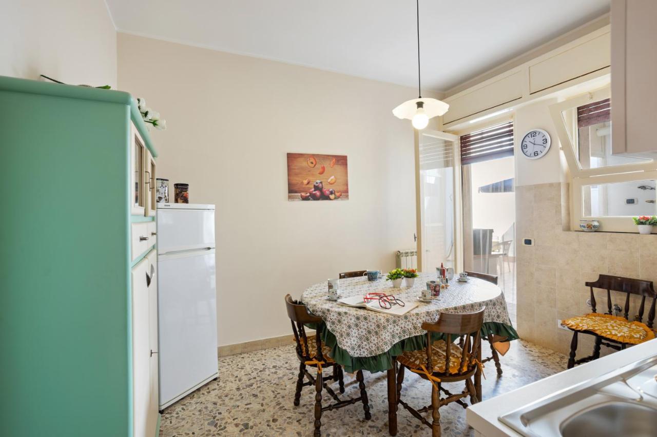 Tra Il Centro E Il Mare Apartment Con Terrazzo 아치카스텔로 외부 사진